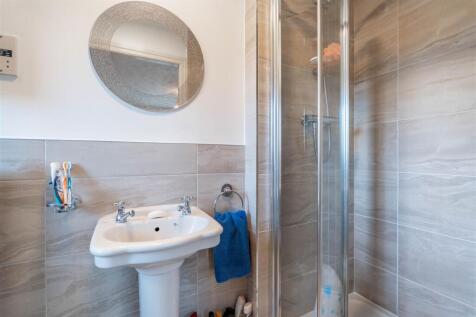 Master Bedroom Ensuite