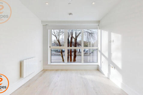 1c2841a3-listing_961465_0009_5ee6d13e