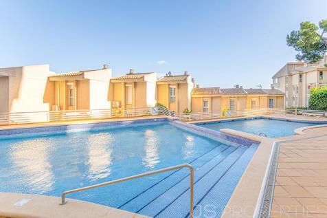 Penthouse in Gotmar with 3 Bedrooms and Sea View