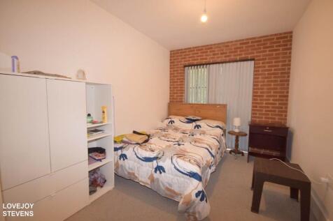 Hambridge Lane, Newbury, RG14 photo 4