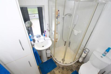 Shower Room.jpg
