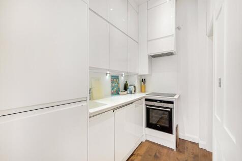 Earlham Street