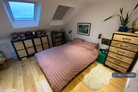 Loft Room With En-Suite