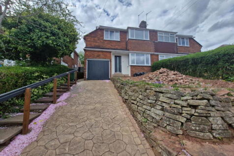 Kingswinford, DY6 - property photo
