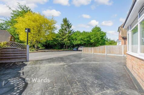Driveway/Parking