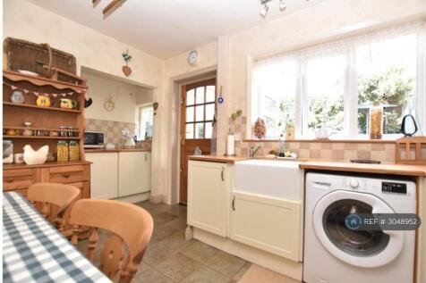 Tatefield Grove, Leeds, LS25 photo 4