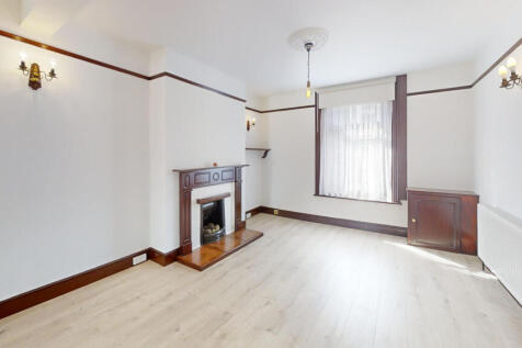 Grosvenor-Road-Portland-Dorset-UK-Living-Room 1