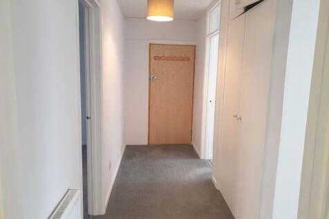 Hallway..jpg