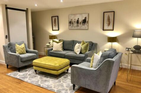 Communal Lounge