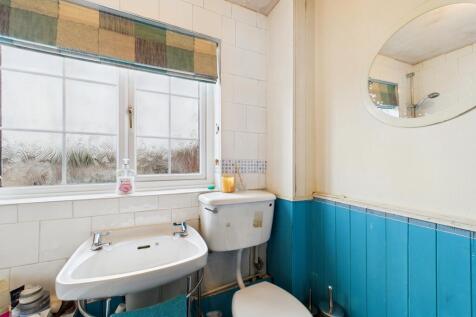 CAM05192G0-PR0167-STILL037