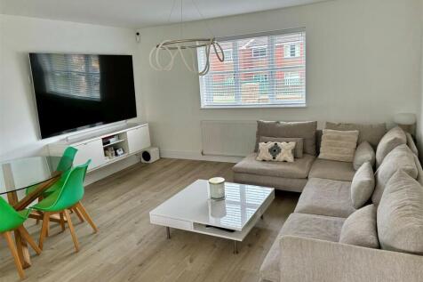 Open Plan Kitchen/ Lounge/ Dining Room