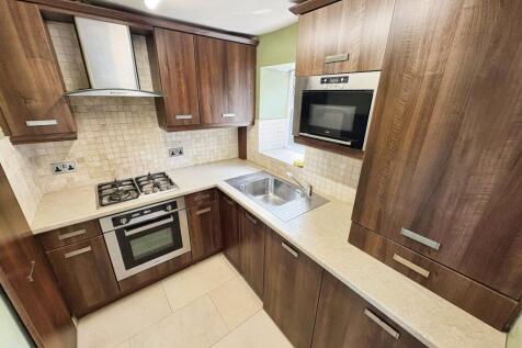 New Road, Huddersfield, West Yorkshire, HD5 photo 3