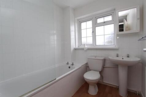 Bathroom.JPG