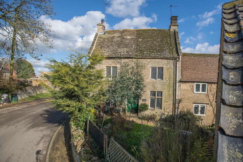 Corby, NN18 - property photo