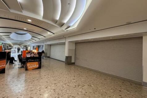 Retail Property (high street) to rent Image 5