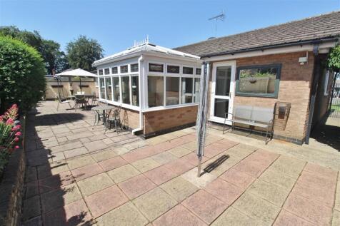 REAR GARDEN -