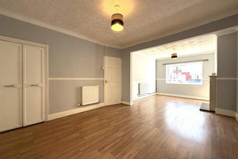 Redcliffe Street, Swindon, Wiltshire photo 4
