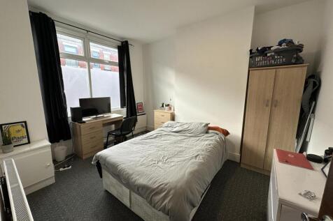 Braemar Road, Fallowfield, £148pppw photo 4