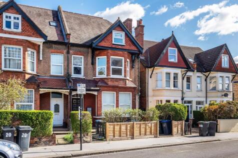 Top-Floor-Flat-16-Upper-Grove-3.jpg