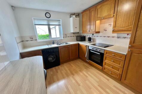 Bramleys Estate Agents - Badget Hill - Rastrick (1