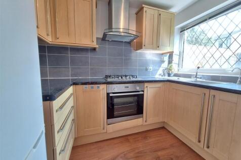 Lowfield Road photo 3