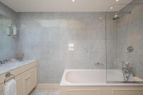 Flat 3, 3 Eaton Place Hi-23.jpg