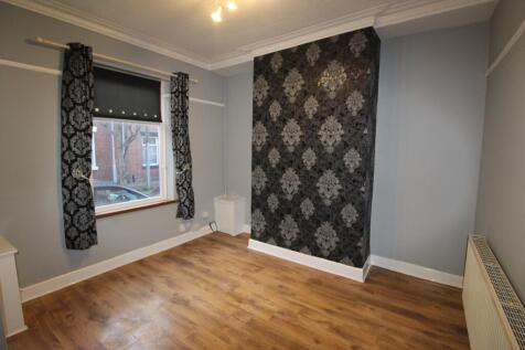 Kenmure Place, Preston, PR1 photo 3