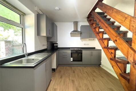 Huddersfield Road, Newhey, Rochdale, Greater Manchester, OL16 photo 3