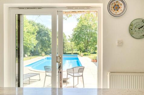 1288042-19-682600...