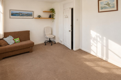 BEDROOM1.png