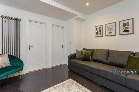 Spacious Lounge For Relaxation With Housemates