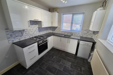 Peace Close, Bridgwater, Somerset photo 3