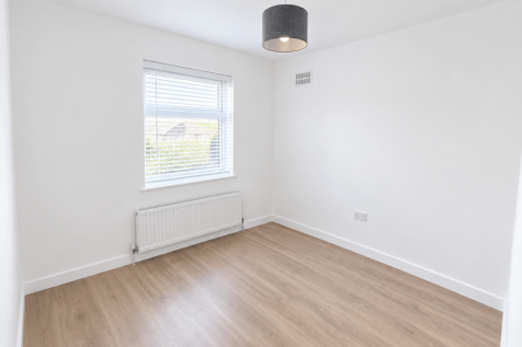 Whyteleafe Road photo 5