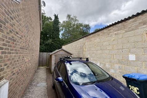 Parking driveway