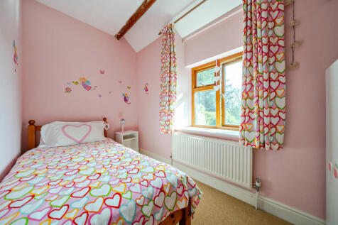 Exceptional Smallholding Property