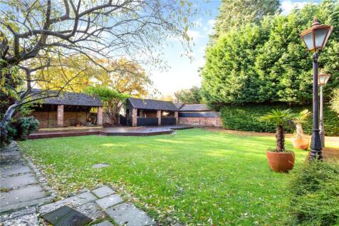Highams Lane, Chobham, Woking, Surrey photo 4