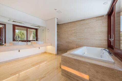 ART4KNO125_15_Bathro