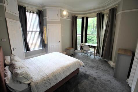 Norwood Grove, Hyde Park, Leeds, West Yorkshire, LS6 photo 2