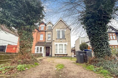 Flat 2, 7 Dunheved Road South Thornton Heath CR7 6AD