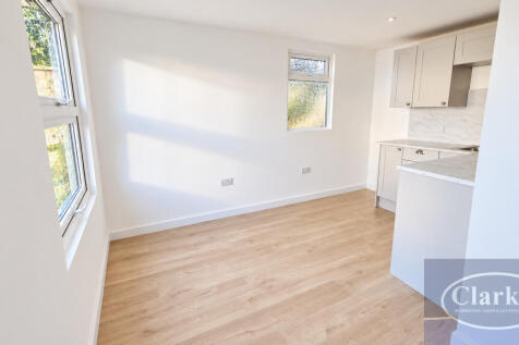 Calvin Road, Bournemouth, Dorset photo 2