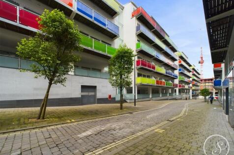 Leeds, LS2 - property photo