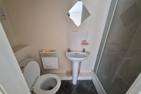 Luton Road, Dunstable, Bedfordshire, LU5 photo 5