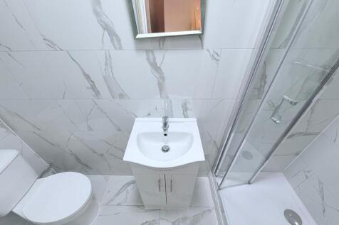 Whitton Avenue East, GREENFORD, UB6 0PX, UNITED KINGDOM photo 4