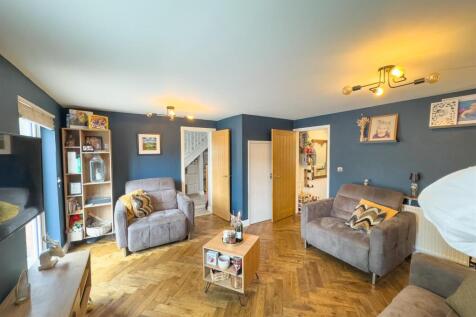 Sitting Room (3).jpg