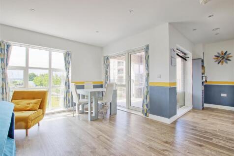 Kitchen and dining.jpg