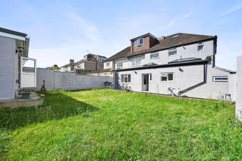 RCCS- 70 park lane- garden 5 (1)