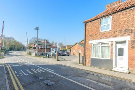 Skegness, PE24 - property photo