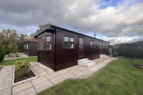 7 Cedar Avenue The Elms 2.jpg