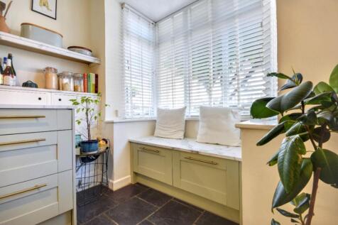 Window Seat in the Kitchen