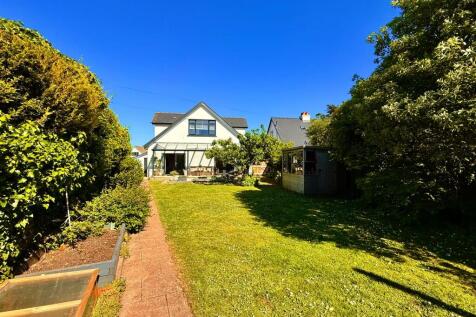Rear Garden Towards Property.JPG